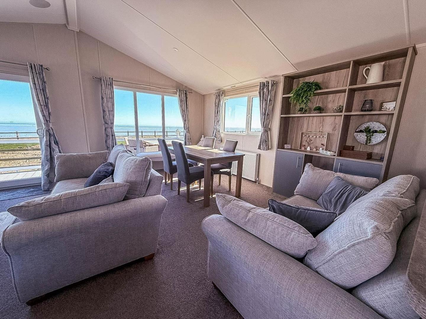 Stunning 6 Berth Lodge With Full Sea Views In Suffolk Ref 68007Cr لوستوفت المظهر الخارجي الصورة